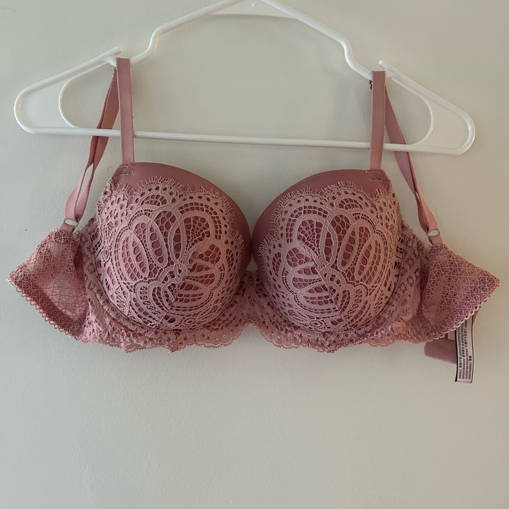 Victoria’s Secret Angels bra 32DDD